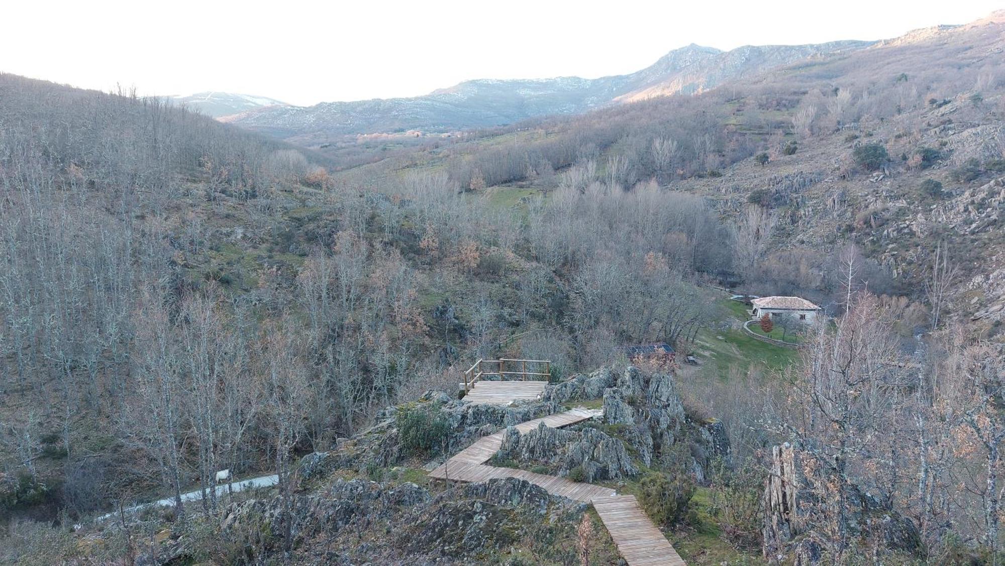 Vila El Tinao De La Hiruela Exteriér fotografie